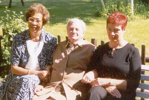 Yvonne, Griet and Wina Jonkman